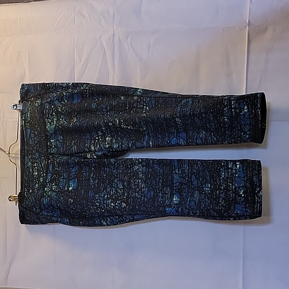 Old Navy Active Capri Leggings